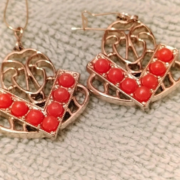 Sarah Coventry 2 piece set Brooch Pendant and Dangling Earrings Orange - Picture 9 of 9